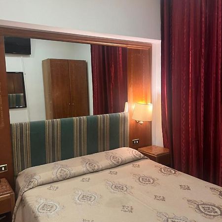 Terminal Guest House 24 Rome Exterior photo
